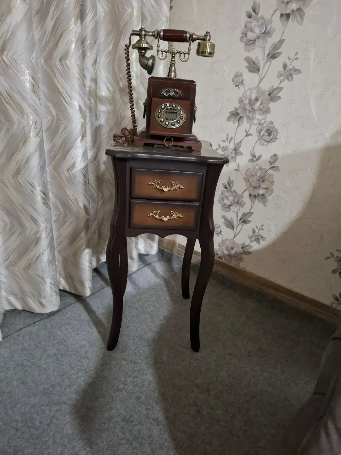 تلفن رومیزی آنتیک ومیزتلفن|تلفن رومیزی|اسدآباد, |دیوار