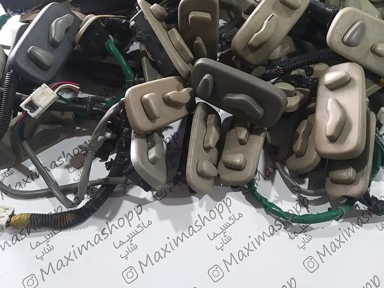 فلت فرمان نوار بوق جا عینکی کلید صندلی ماکسیما|قطعات یدکی و لوازم جانبی|تهران, کن|دیوار