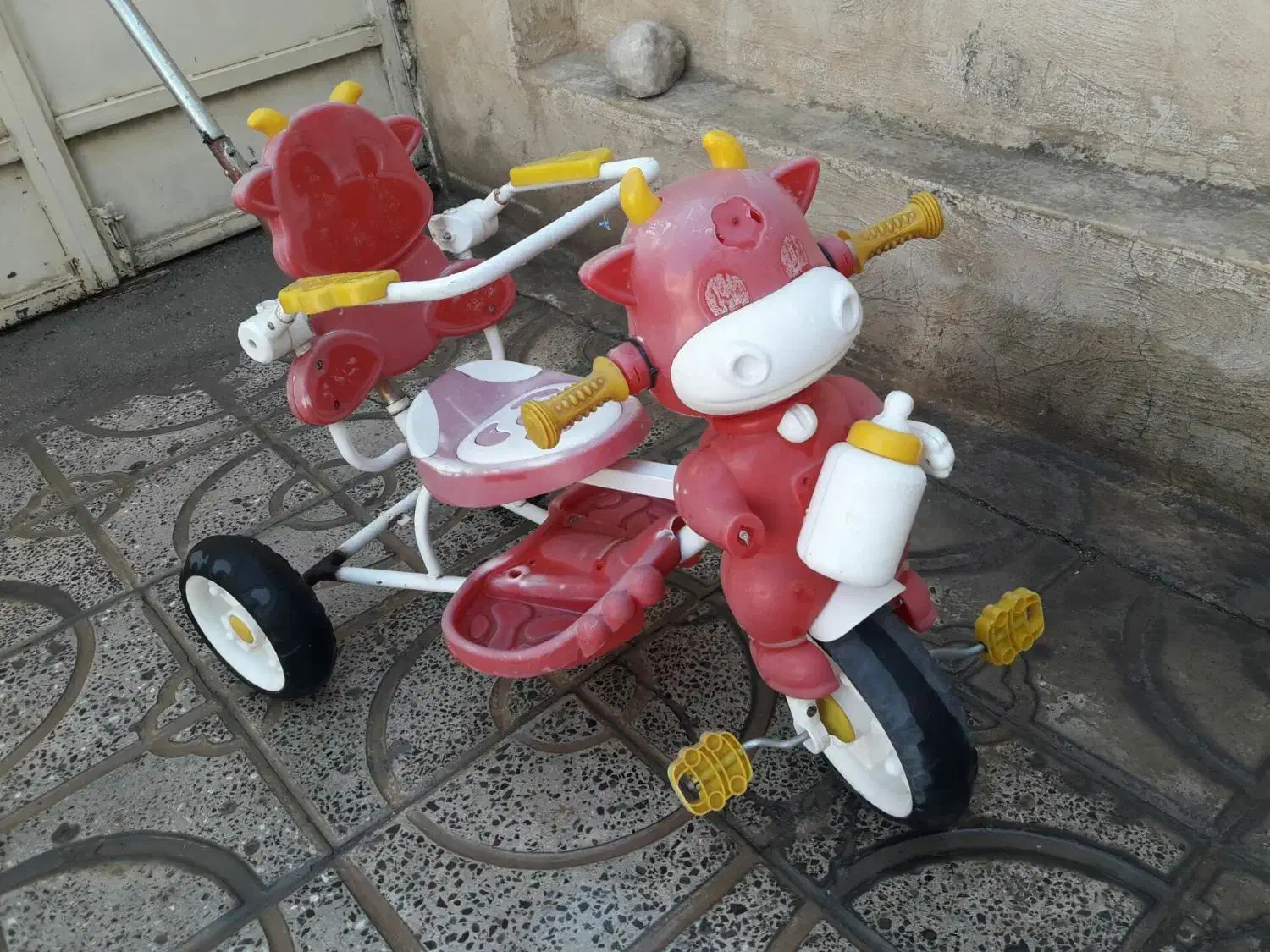 سه چرخه|کالسکه و لوازم جانبی|ایوان, |دیوار