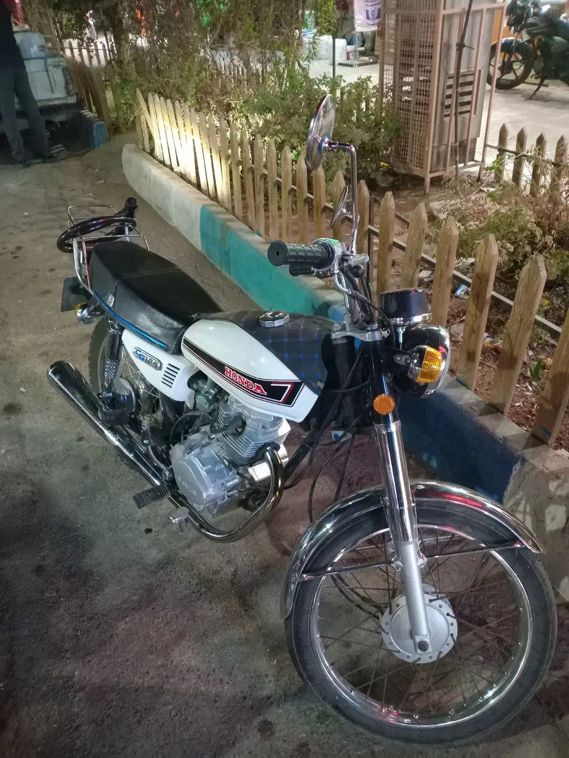 ساوین|موتورسیکلت|میبد, |دیوار