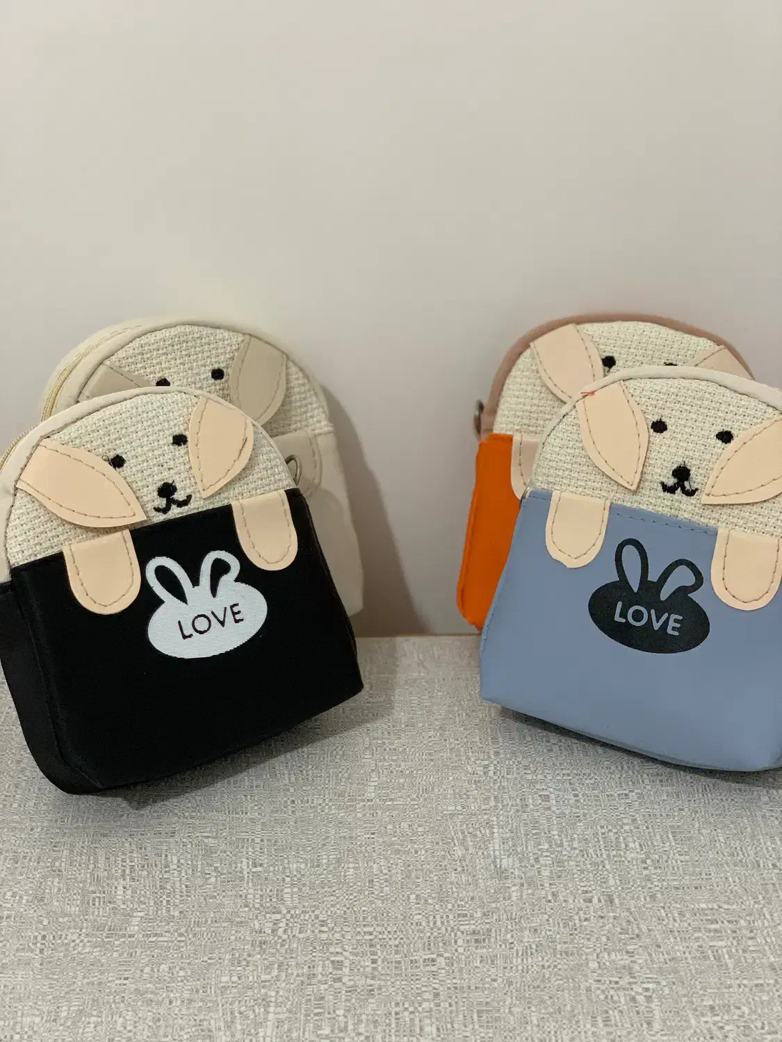 کیف عروسکی عمده|کیف، کفش، کمربند|رشت, منظریه|دیوار