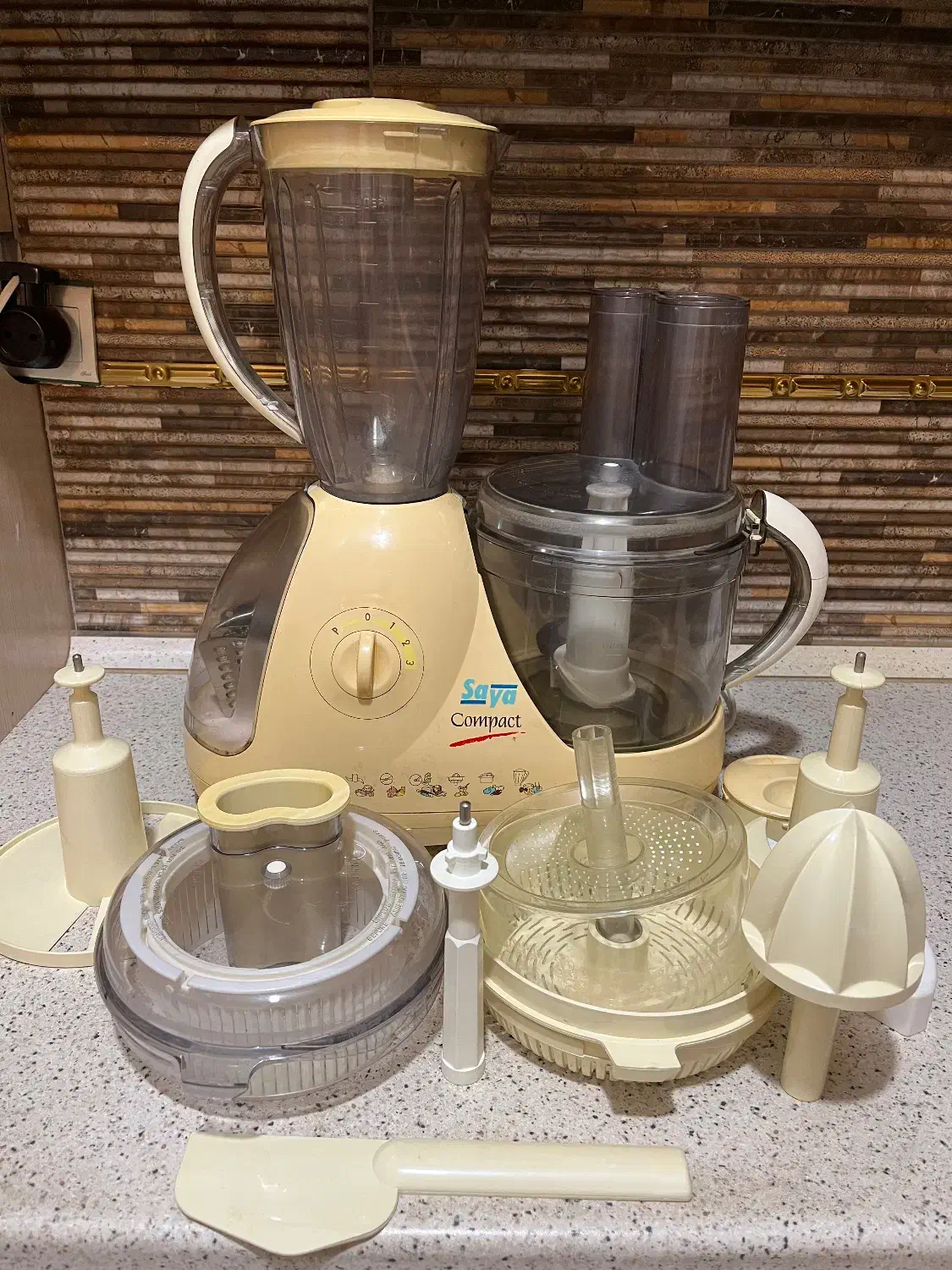 غذاساز سایا سالم و تمیز|خردکن، آسیاب، غذاساز|رشت, استقامت ۱|دیوار