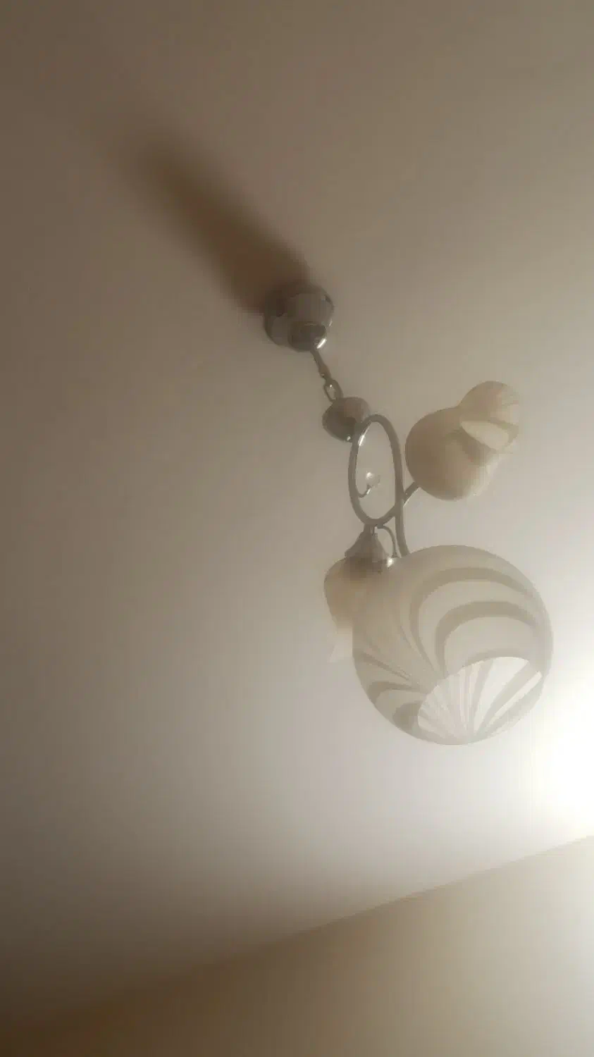 لوستر  اتاق|لوستر و چراغ آویز|اصفهان, چشمه باقرخان|دیوار