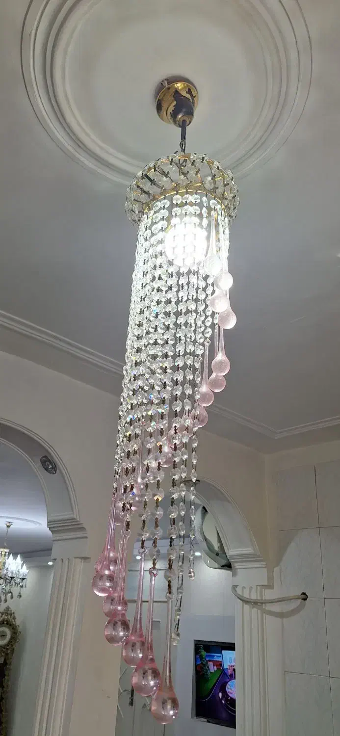 لوستر|لوستر و چراغ آویز|قدس, شهر‌قدس|دیوار