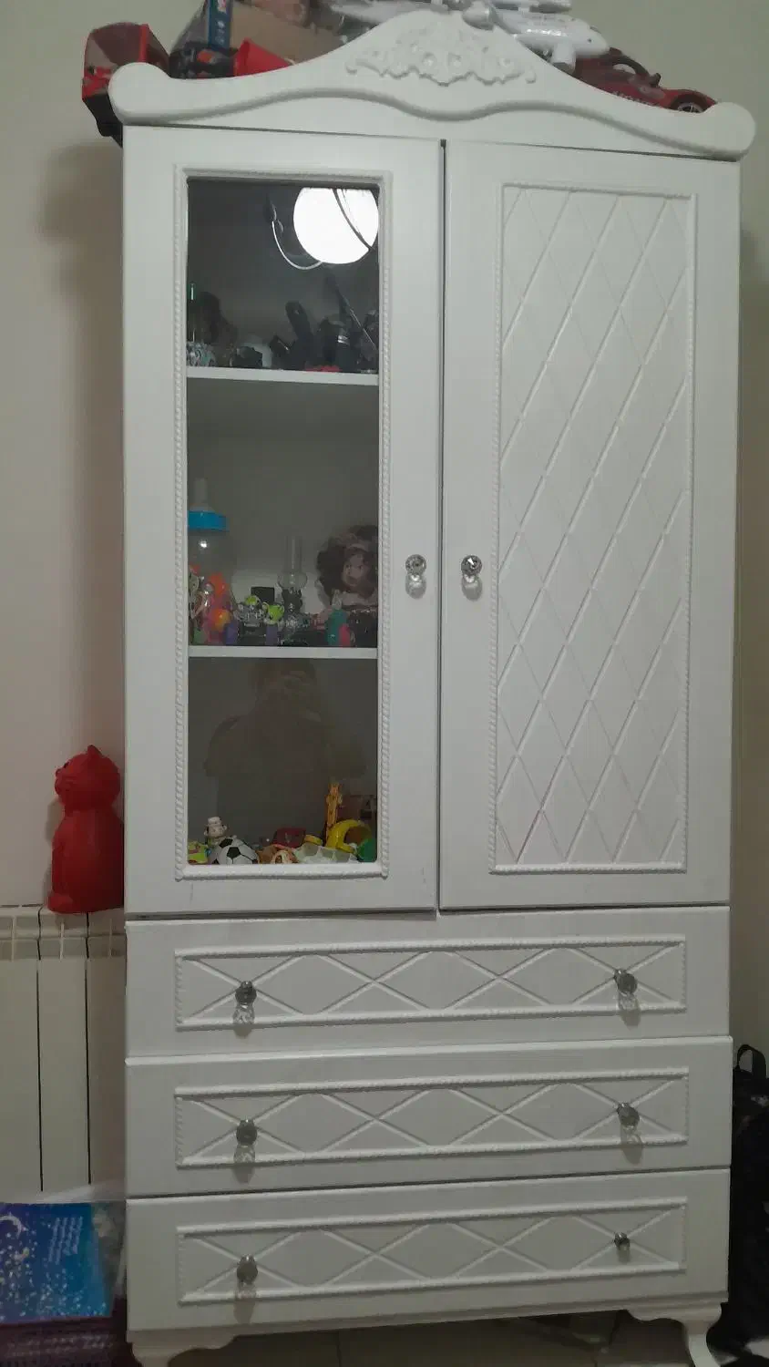 تخت و کمد نوجوان تمیز و سالم|تخت و سرویس خواب|تهران, مسعودیه|دیوار