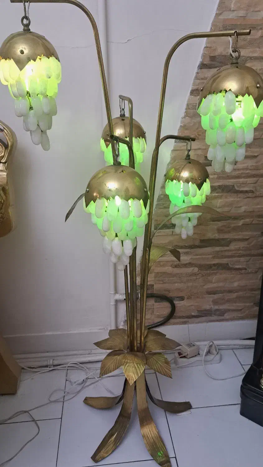 اباژور برنجی|چراغ خواب و آباژور|تهران, آهنگ|دیوار