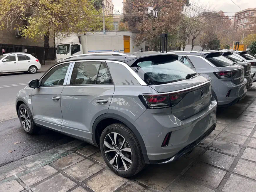 فولکس تی راک ۲۰۲۵ تیراک|خودرو سواری و وانت|تهران, قلهک|دیوار