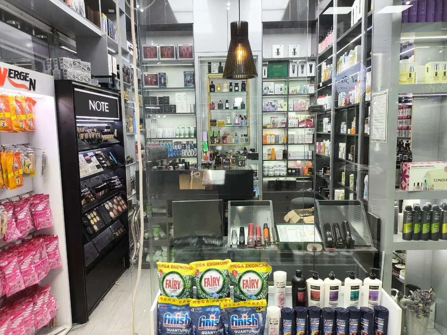 عطر نیترو در دو رنگ موجود 100 میل|آرایشی، بهداشتی، درمانی|پاوه, |دیوار