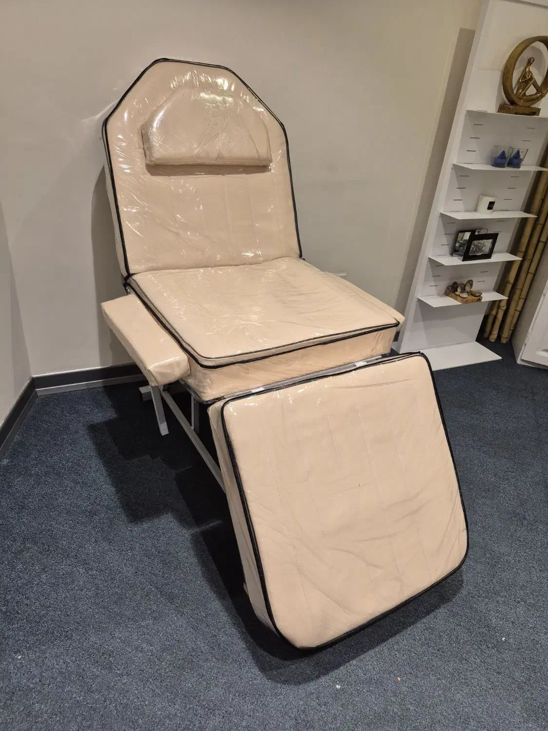 تخت فیشال|آرایشگاه و سالن‌های زیبایی|تهران, دزاشیب|دیوار