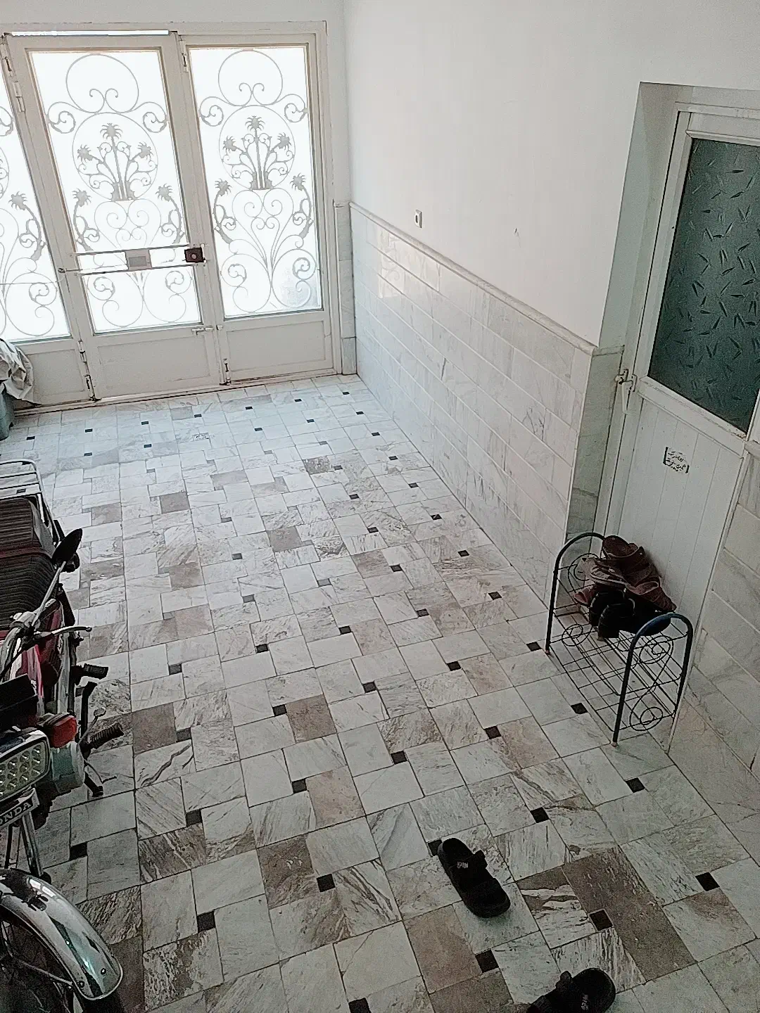 ویلایی جنوبی ۳طبقه پارکینگ دار|فروش خانه و ویلا|قم, یزدان‌شهر|دیوار