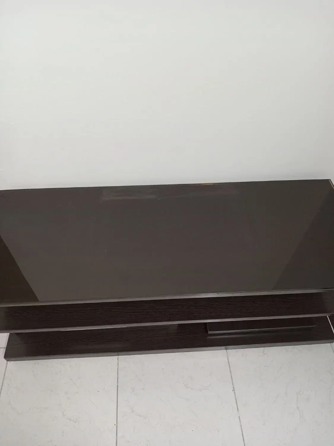 میز تلویزیون|میز تلویزیون|اندیشه, اندیشه فاز ۵|دیوار