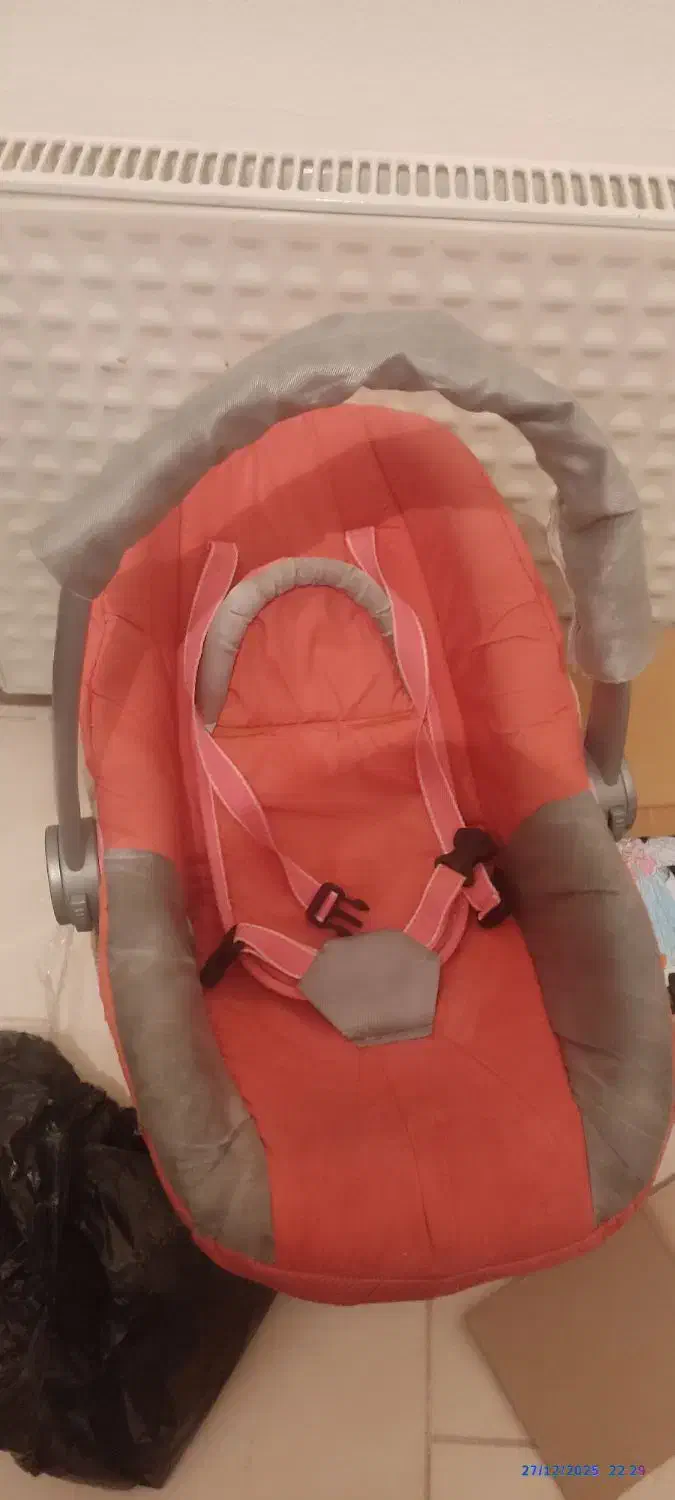 کریر|کالسکه و لوازم جانبی|شاهین‌شهر, شهرک گلدیس|دیوار