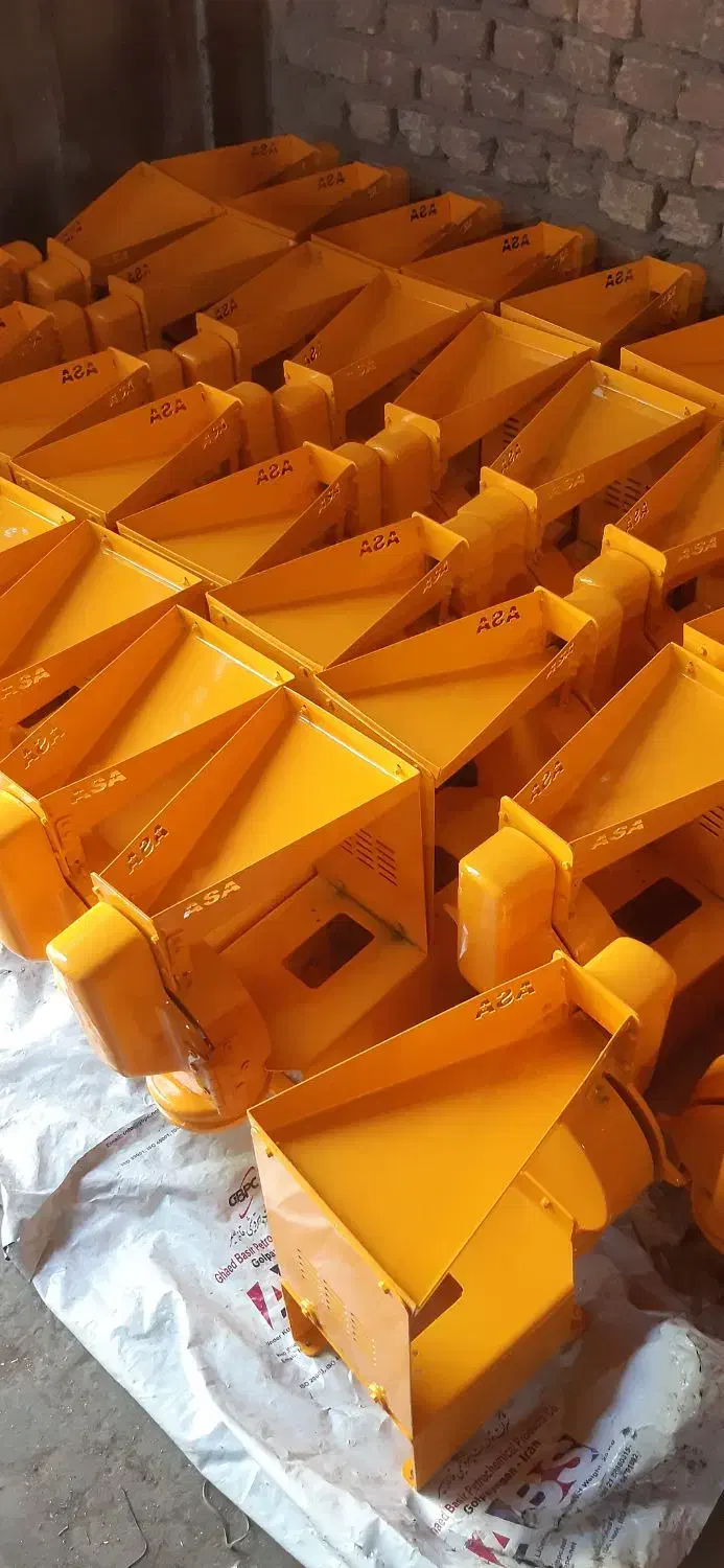 استخدام کارگر ساده با بیمه و حقوق اداره کار|استخدام صنعتی، فنی، مهندسی|اصفهان, طاحونه|دیوار