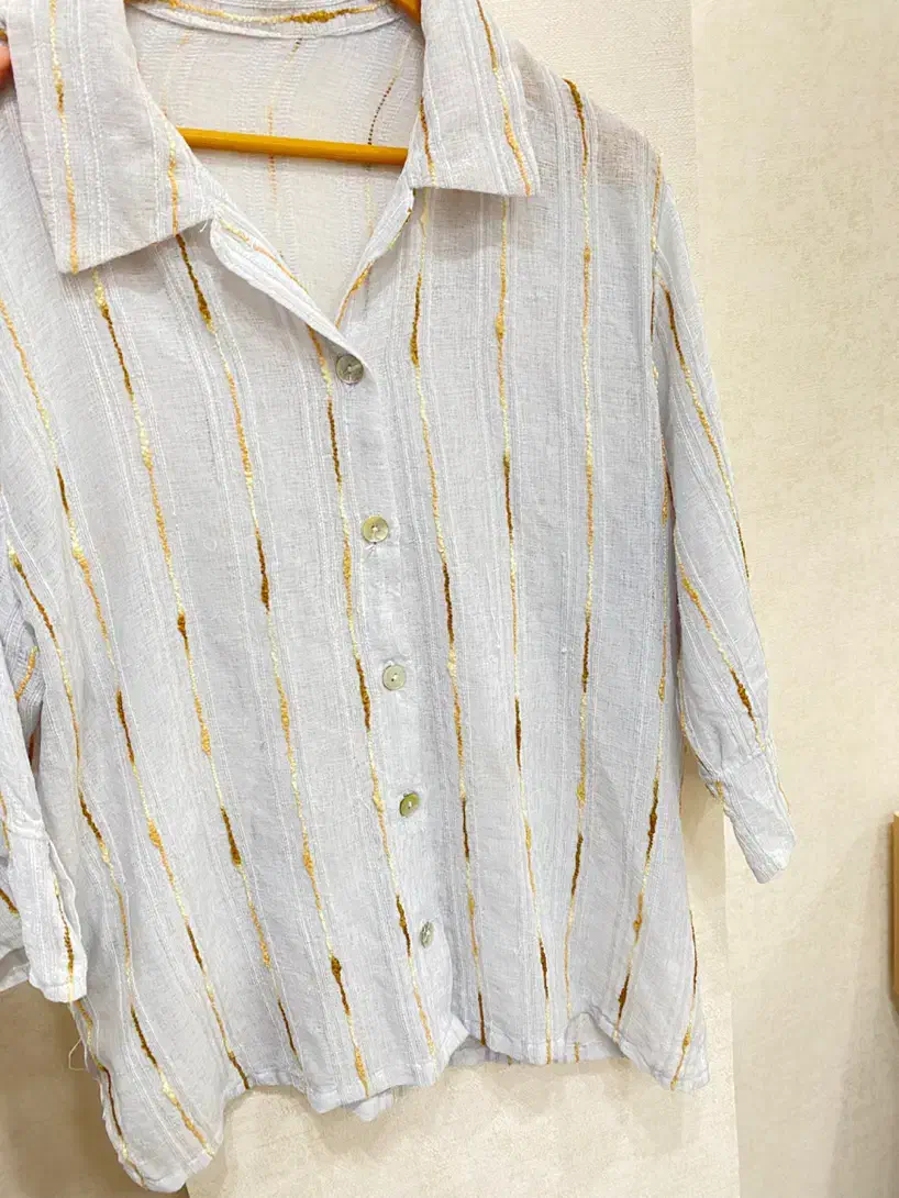 شومیز نو|لباس|رشت, لاکان شهر|دیوار