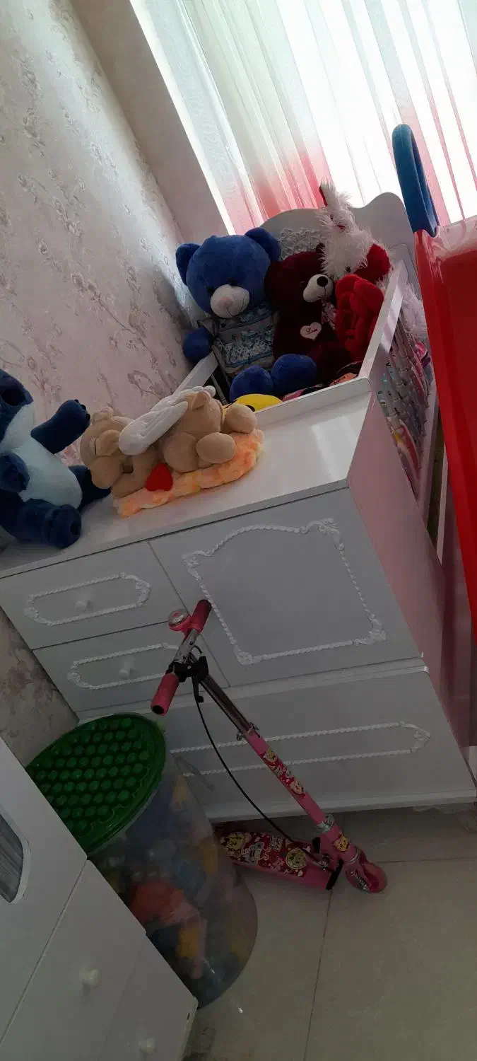 تخت و کمد کودک درحد نو|اسباب و اثاث بچه|کاشمر, |دیوار