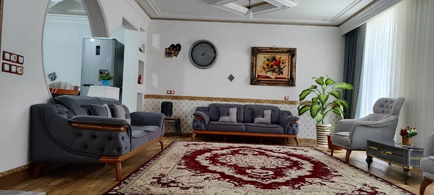 مبل هشت نفر|مبلمان خانگی و میز عسلی|صحنه, |دیوار