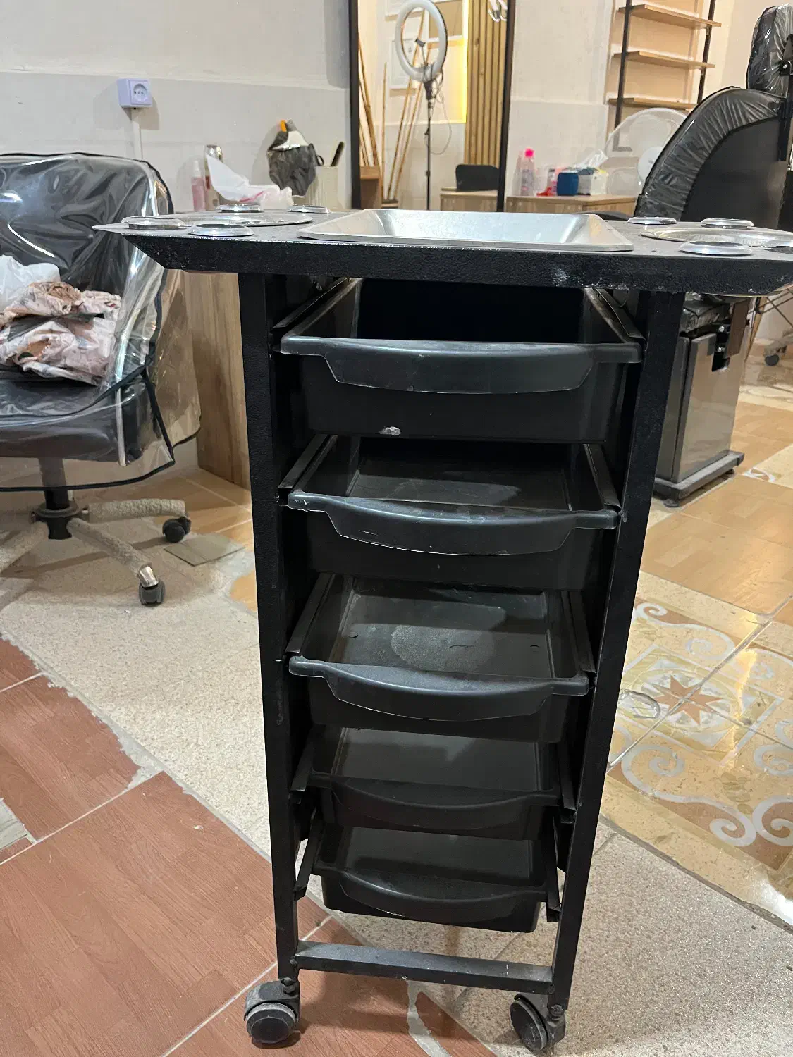 فروش ترولی|آرایشگاه و سالنهای زیبایی|بندر ماهشهر, |دیوار