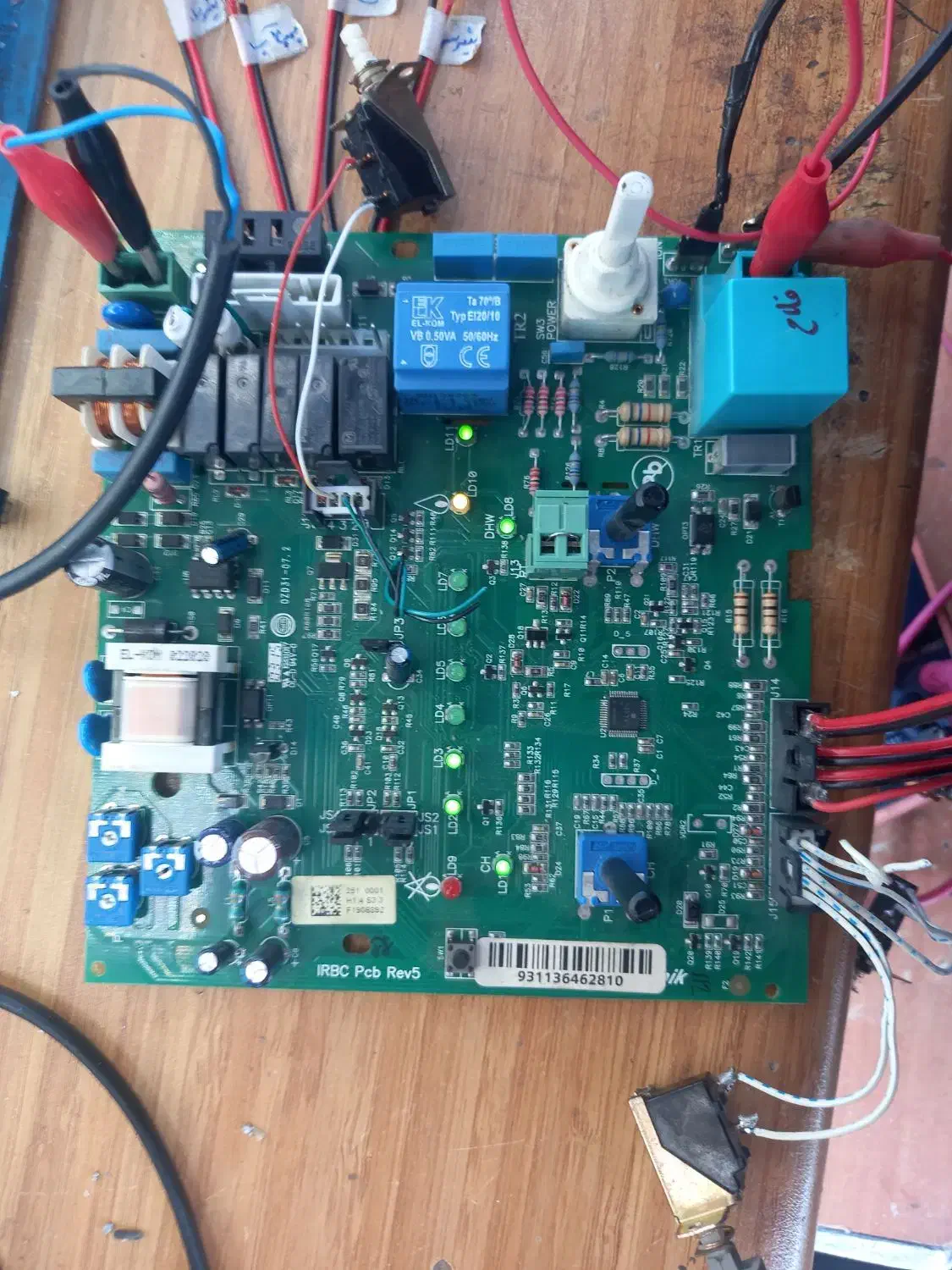 تعمیرات تخصصی انواع برد های لوازم خانگی|خدمات پیشه و مهارت|شاندرمن, |دیوار