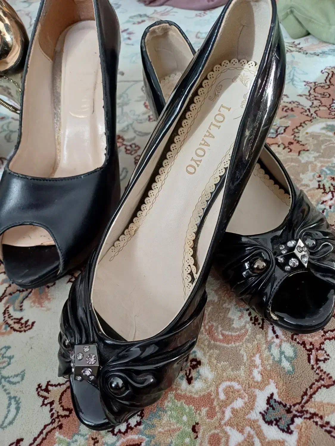 کفش|کیف، کفش، کمربند|پردیس, فاز ۸|دیوار