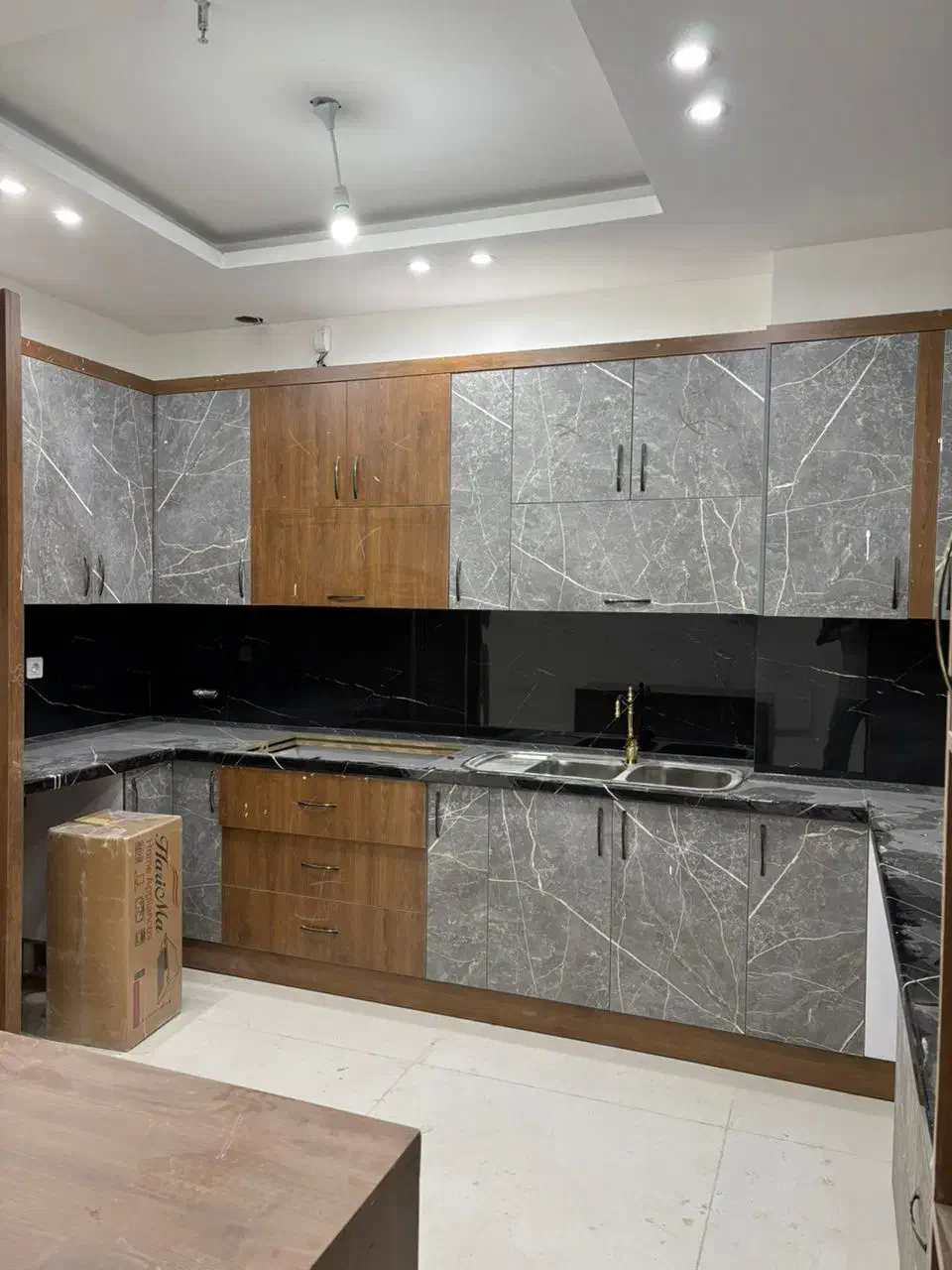 ۱۴۵ متر سه خوابه الهیه ۲۵ / لابی و روف گاردن|فروش آپارتمان|مشهد, الهیه|دیوار