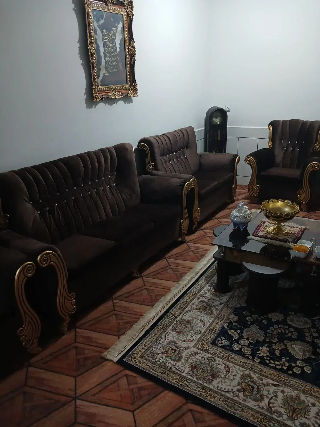 فروش مبل راحتی دست دوم|مبلمان خانگی و میز عسلی|خانمیرزا, |دیوار