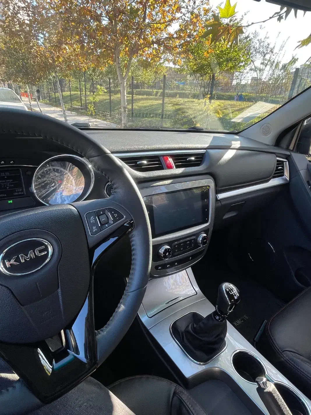 کی ام سی تی ۸ مدل۱۴۰۲|خودرو سواری و وانت|گنبد کاووس, |دیوار