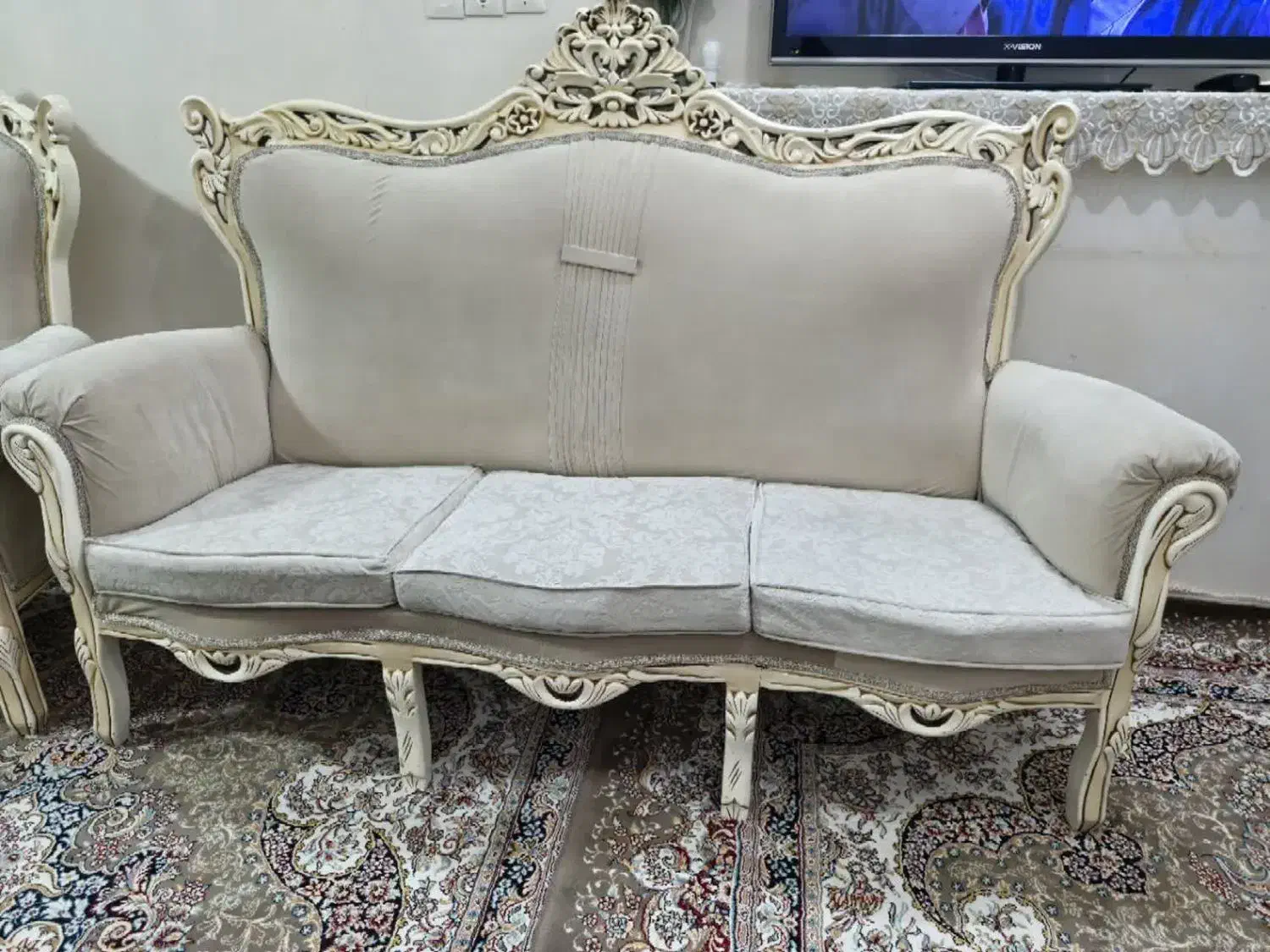 مبل ۷نفره به همراه میز عسلی|مبلمان خانگی و میز عسلی|قم, شاه ابراهیم|دیوار