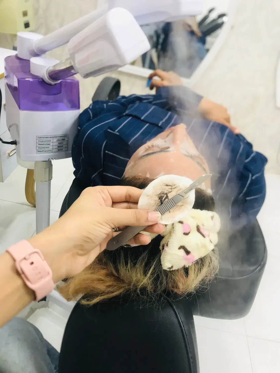 اصلاح صورت درما|خدمات آرایشگری و زیبایی|زابل, |دیوار