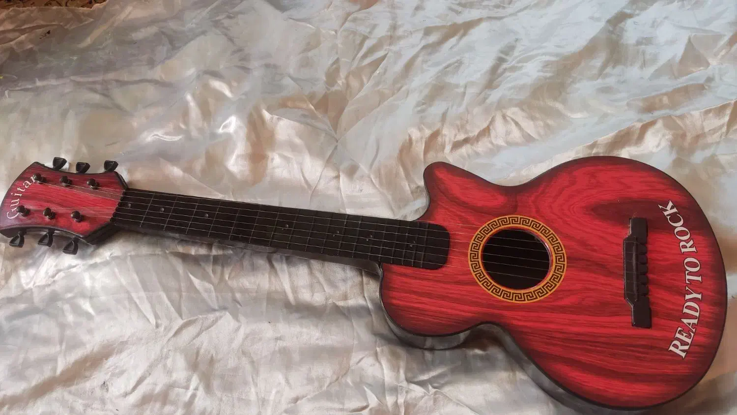 گیتار نونو استفاده نشده|گیتار، بیس، امپلیفایر|سنندج, |دیوار