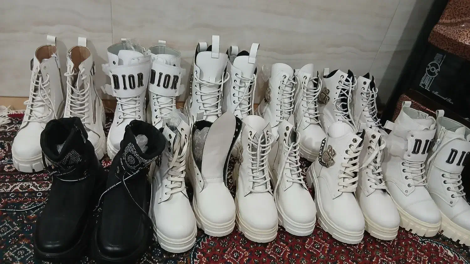 کفش پوتین|کیف، کفش، کمربند|بانه, |دیوار