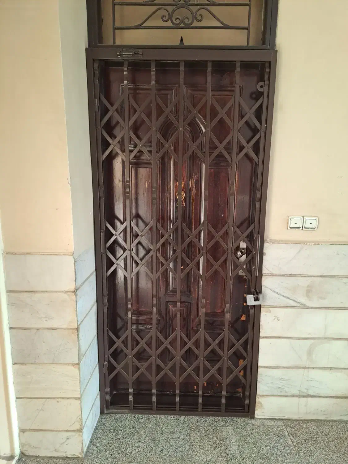 رهن کامل ۵۰متری  در یافت آباد