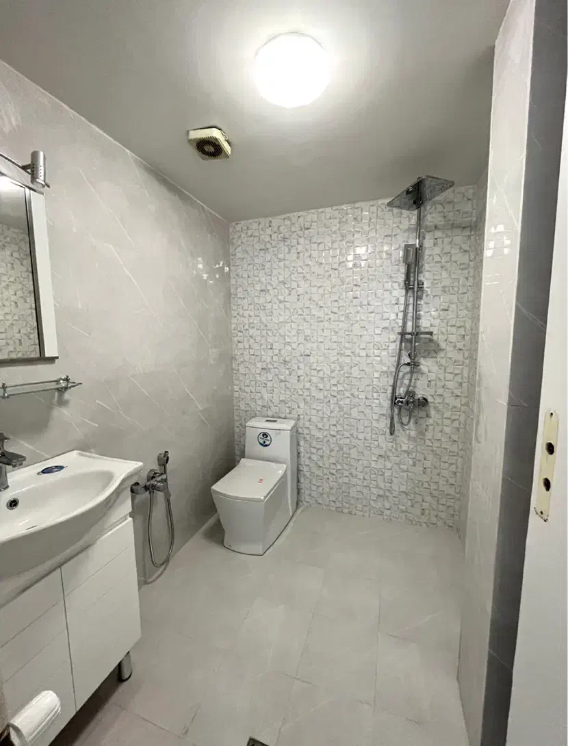 تاپ لوکیشن پاسداران۲۰۰متر/۳خواب(مستر)/مشاعات آبی