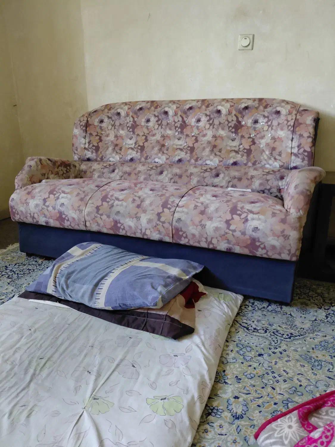 مُبل ...|مبلمان خانگی و میز عسلی|بندرعباس, |دیوار