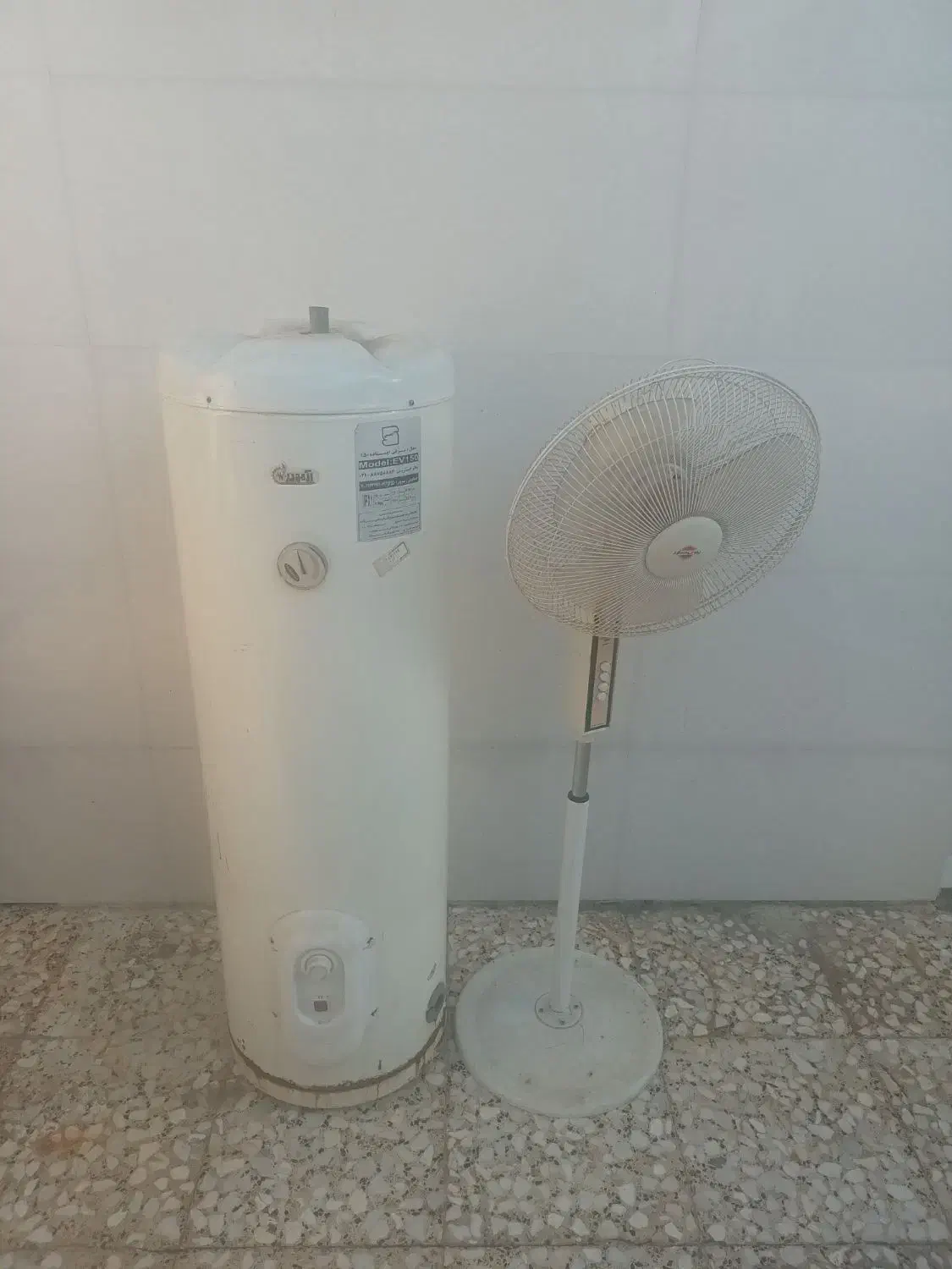 آبگرمکن وپنکه|پنکه و تصفیه‌کنندهٔ هوا|خرمشهر, |دیوار