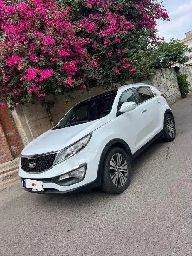 اسپرتج سفید ۲۰۱۵|خودرو سواری و وانت|رشت, رشتیان|دیوار