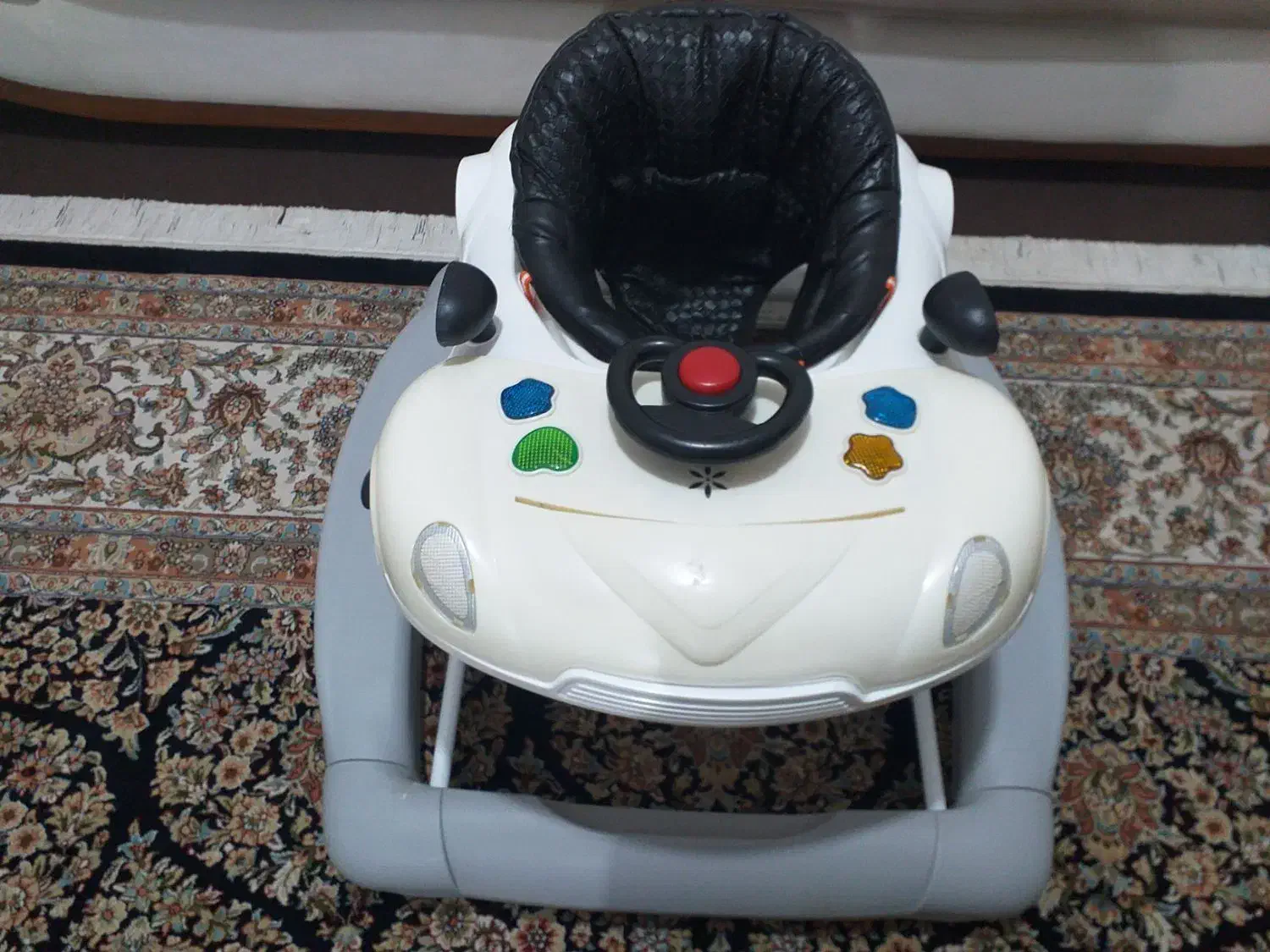 روروئک در حد نو|کالسکه و لوازم جانبی|کردکوی, |دیوار