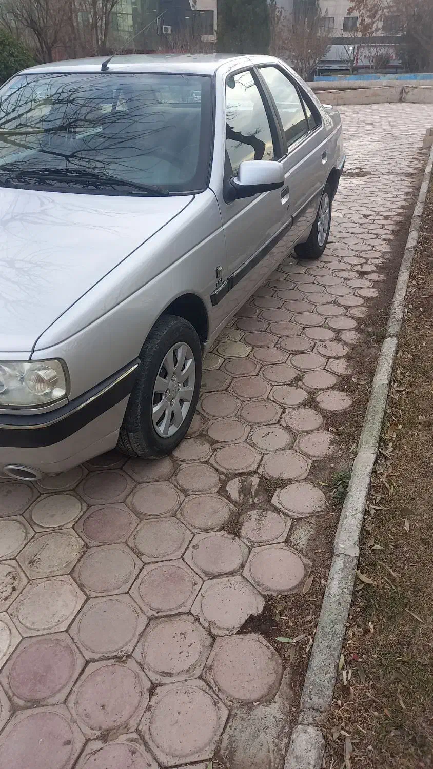 فروشی|خودرو سواری و وانت|چهارباغ, |دیوار