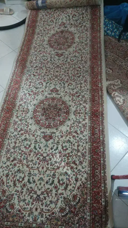 فرش یک‌متر در سه متر|فرش|تهران, پرستار|دیوار