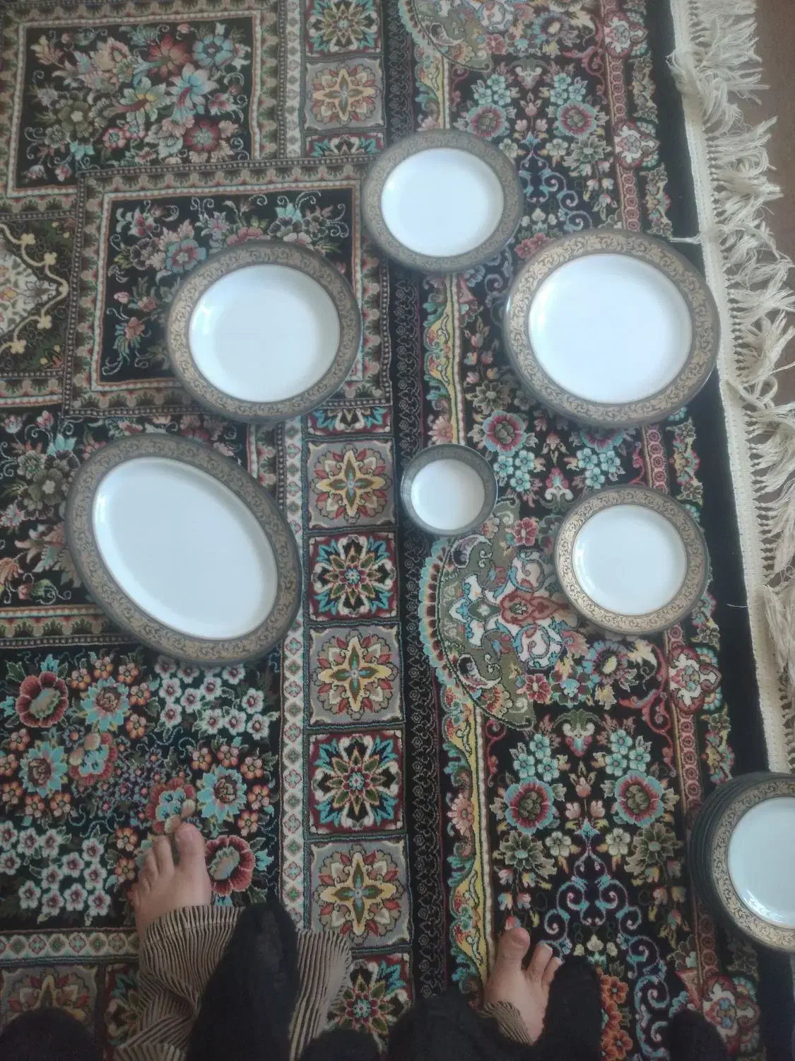 ۵۴ عدد بشقاب برنج خوری یزدگل هستند|ظروف سرو و پذیرایی|یاسوج, |دیوار