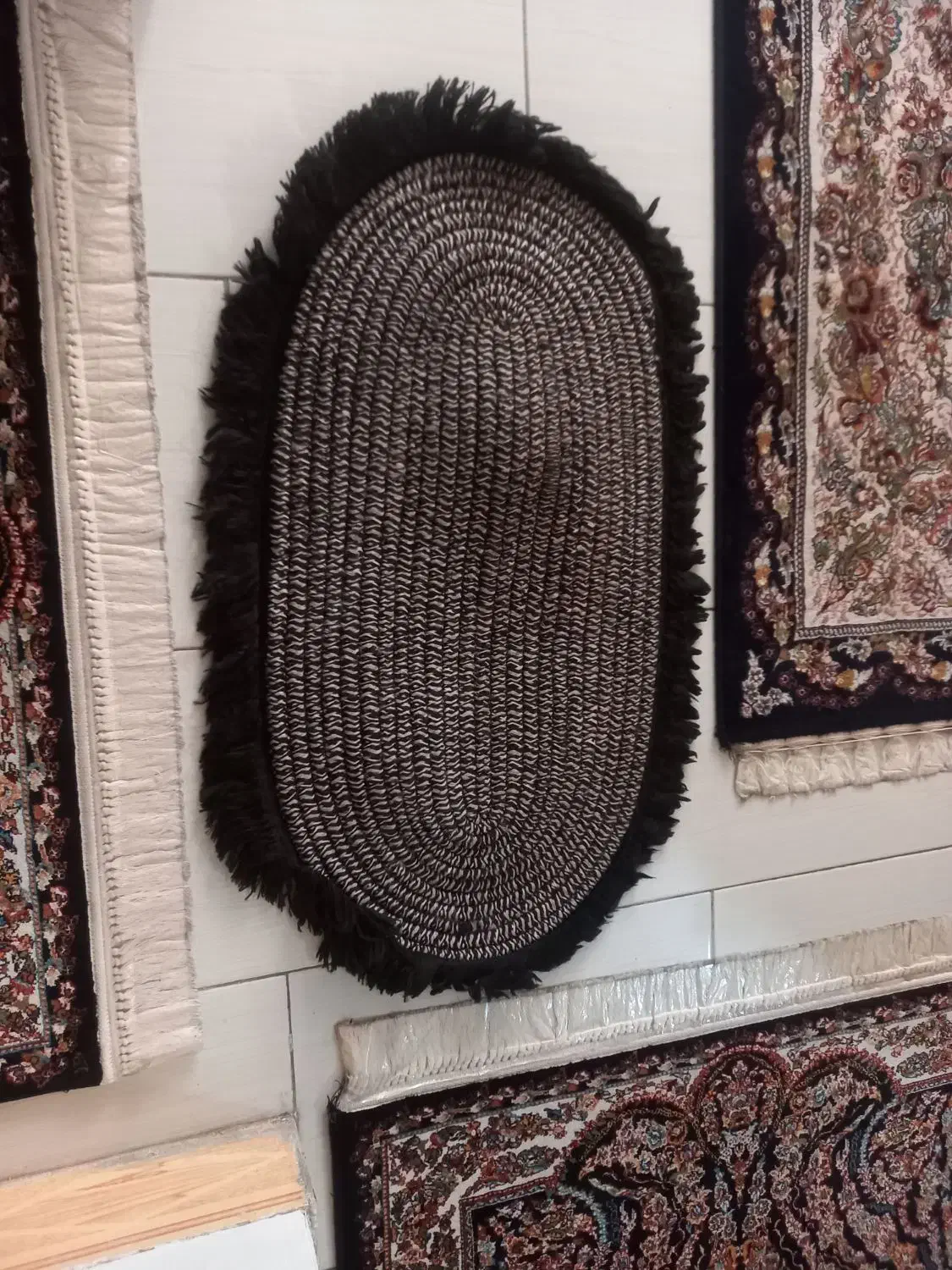 پادری|پادری|شیراز, لاله|دیوار