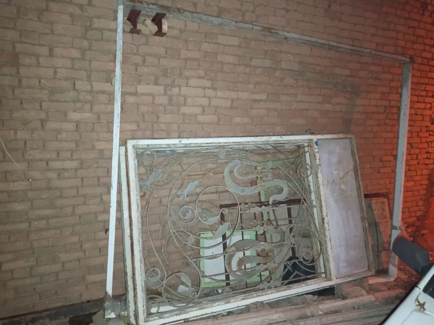 درب حیاط تمیز ارتفاع ۲.۵۰ عرض ۳ متر|مصالح و تجهیزات ساختمان|بهاباد, |دیوار