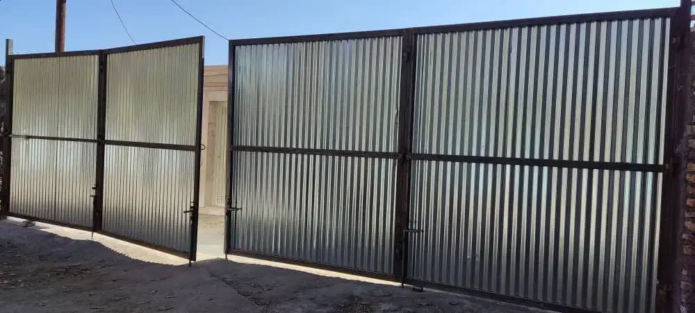 در کارگاهی باغی ساختمانی باروکش ورق گالوانیزه|مصالح و تجهیزات ساختمان|شاندیز, |دیوار