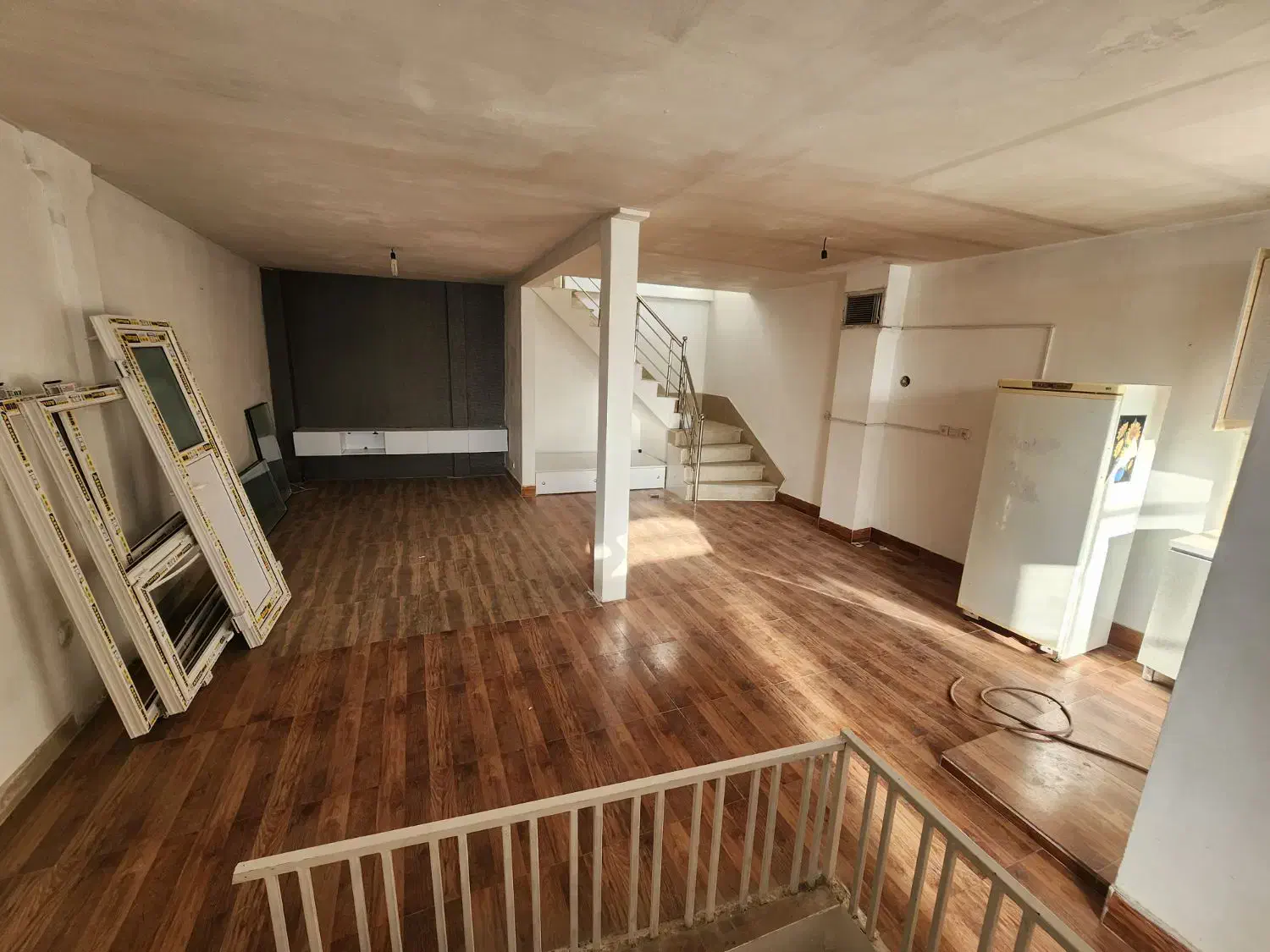 ملک خانه دوبلکس ۱۳۰ متر نوساززیر قیمت تخلیه معاوضه|فروش خانه و ویلا|ملارد, |دیوار