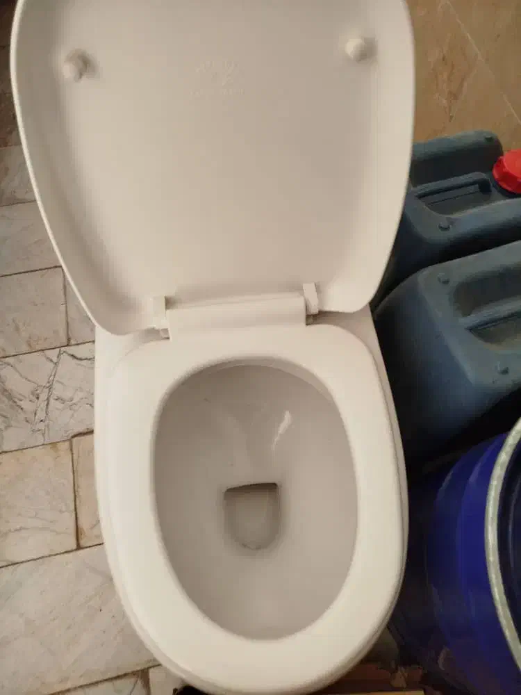 توالت فرنگی|لوازم سرویس بهداشتی|قم, شهرک قدس|دیوار