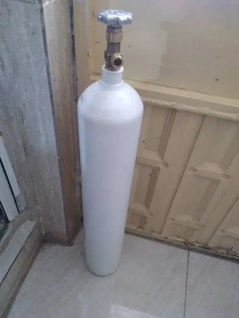 فروش یک عدد کپسول اکسیژن 10کیلویی درحد نو|پزشکی|سقز, |دیوار