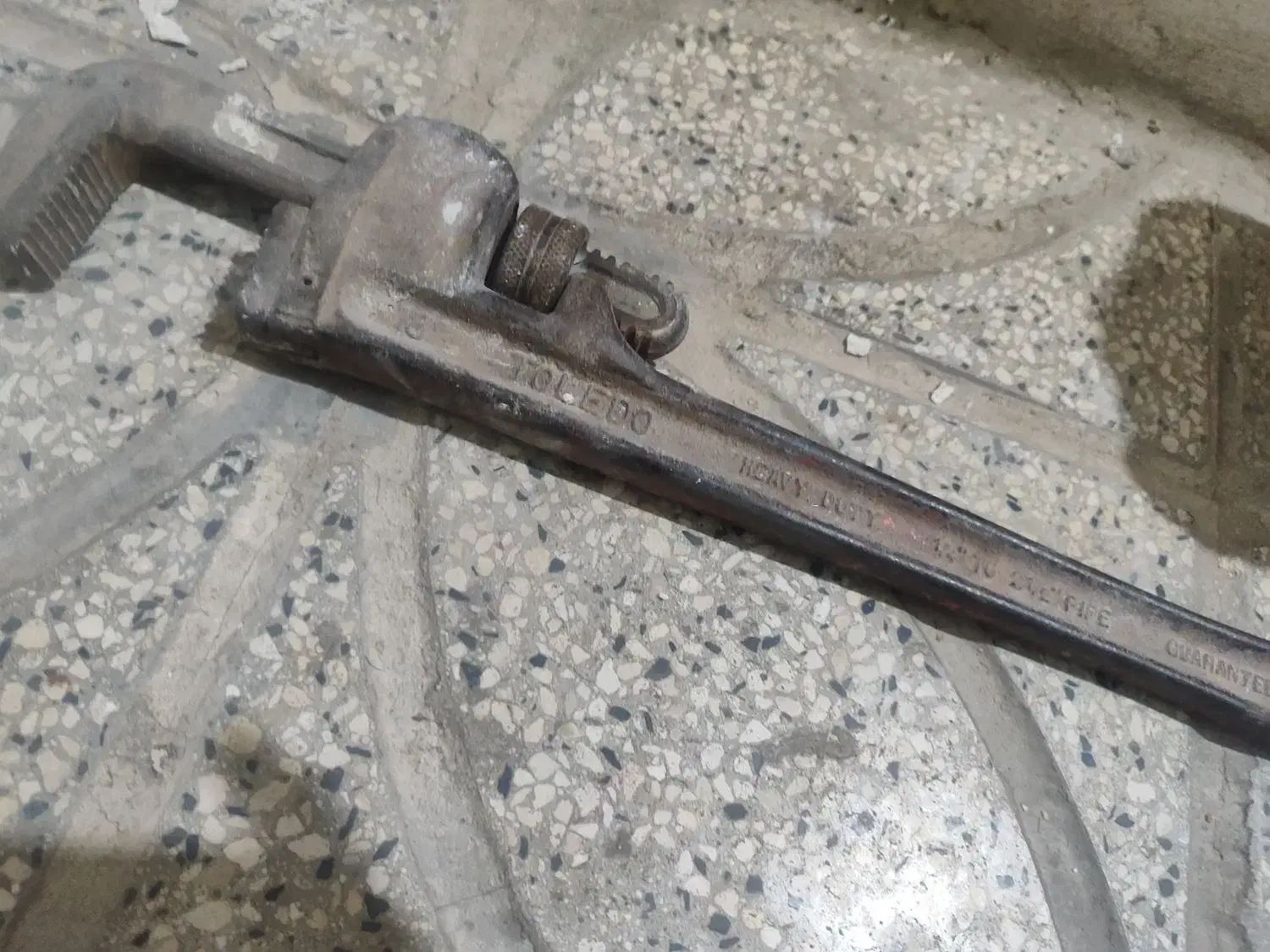 دو عدد آچار شلاقی سالم سالم|ابزارآلات|قرچک, مهدیه|دیوار