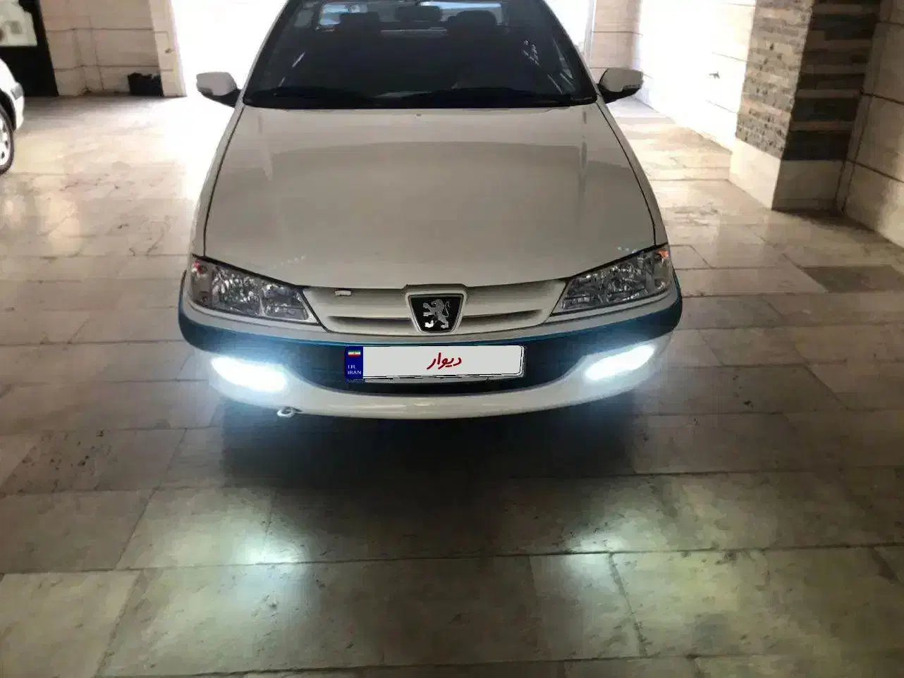 پژو پارس ۴۰۲ دریچه سیمیxu7p|خودرو سواری و وانت|تهران, نازیآباد|دیوار