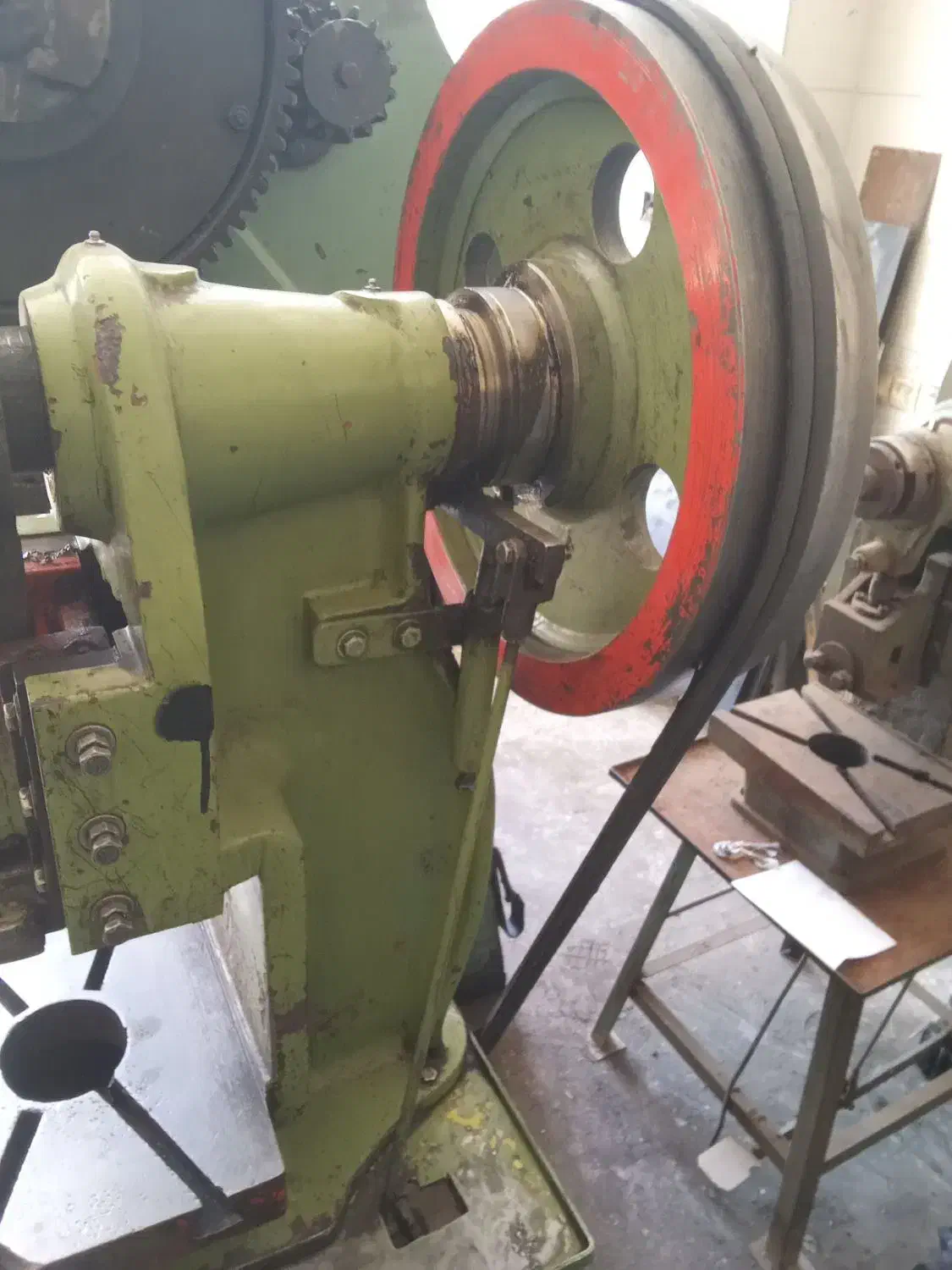 پرس ۱۲تن مزینانی|ماشین‌آلات صنعتی|اصفهان, شهرک صنعتی امیرکبیر (شاپور جدید)|دیوار