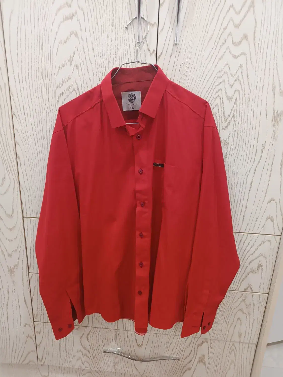 پیراهن مردانه|لباس|قائن, |دیوار