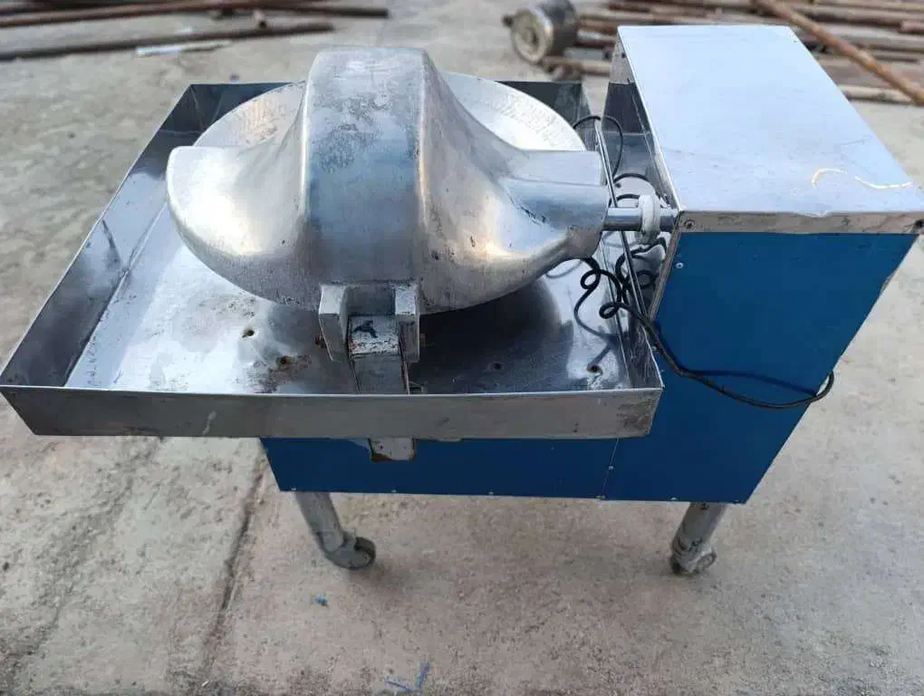 فروش دستگاه سبزی خورد کن و سالاد زنی رستورانی|خردکن، آسیاب، غذاساز|شیراز, شهرک مهدیه|دیوار